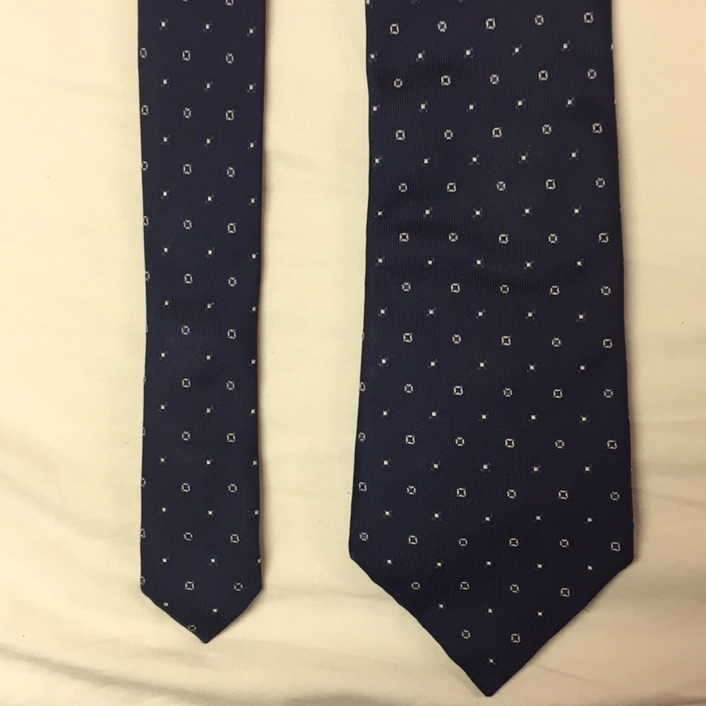 Kenneth Cole New York Printed Tie